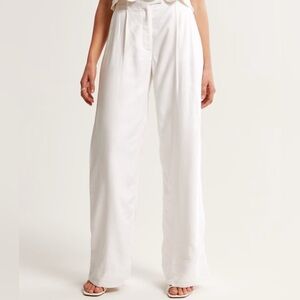 Abercrombie & Fitch Linen-Blend Pant